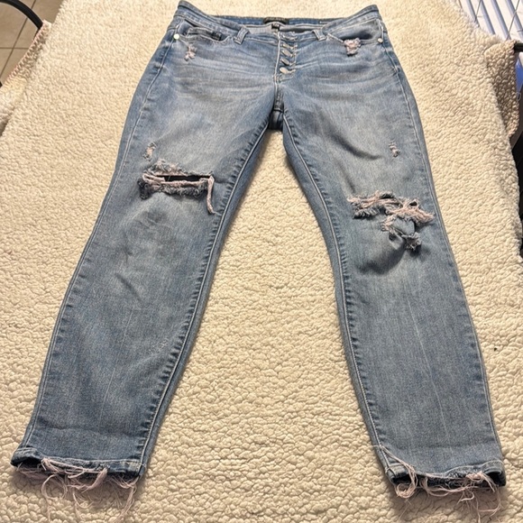 Judy Blue Boyfriend Jeans in Blue with Distressed Details - Picture 1 of 10